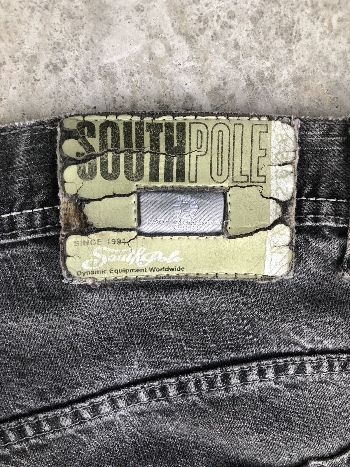 Southpole Southpole embroidered jeans baggy jeans hip hop Size US 36 / EU 52 - 14 Thumbnail