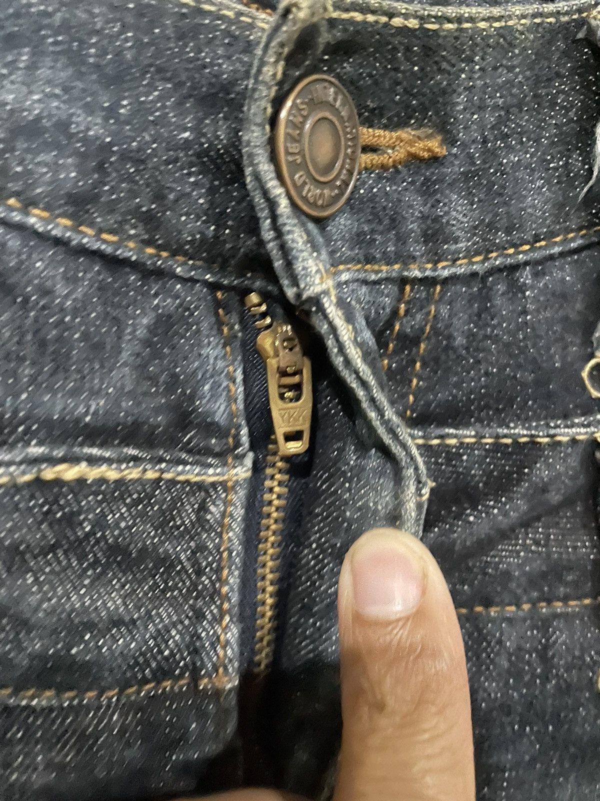 If Six Was Nine × Japanese Brand × Le Grande Bleu (L.G.B.) Japanese Shinjuku Dominate Double Waist Statement Jeans Size US 32 / EU 48 - 18 Thumbnail