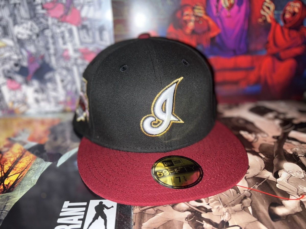 New Era Cleveland Indians Black Base Black 39Thirty Stretch Cap - S-M (6  3/8-7 1/4) : : Fashion