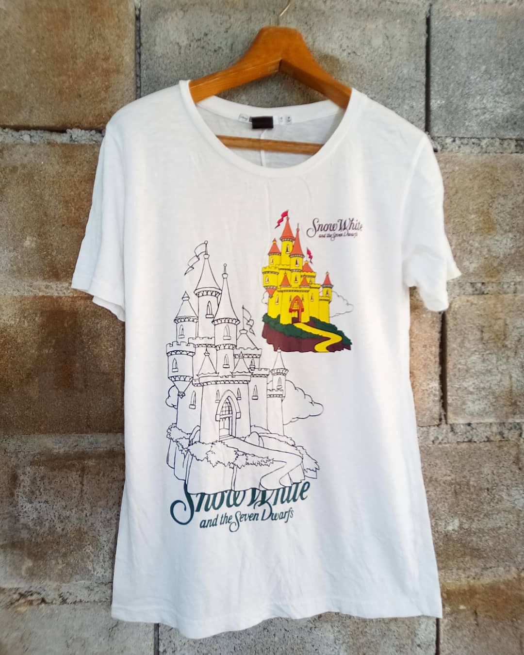 Undercover Snow White and The Seven Dwarf x Undercover Uniqlo Size US M / EU 48-50 / 2 - 1 Thumbnail