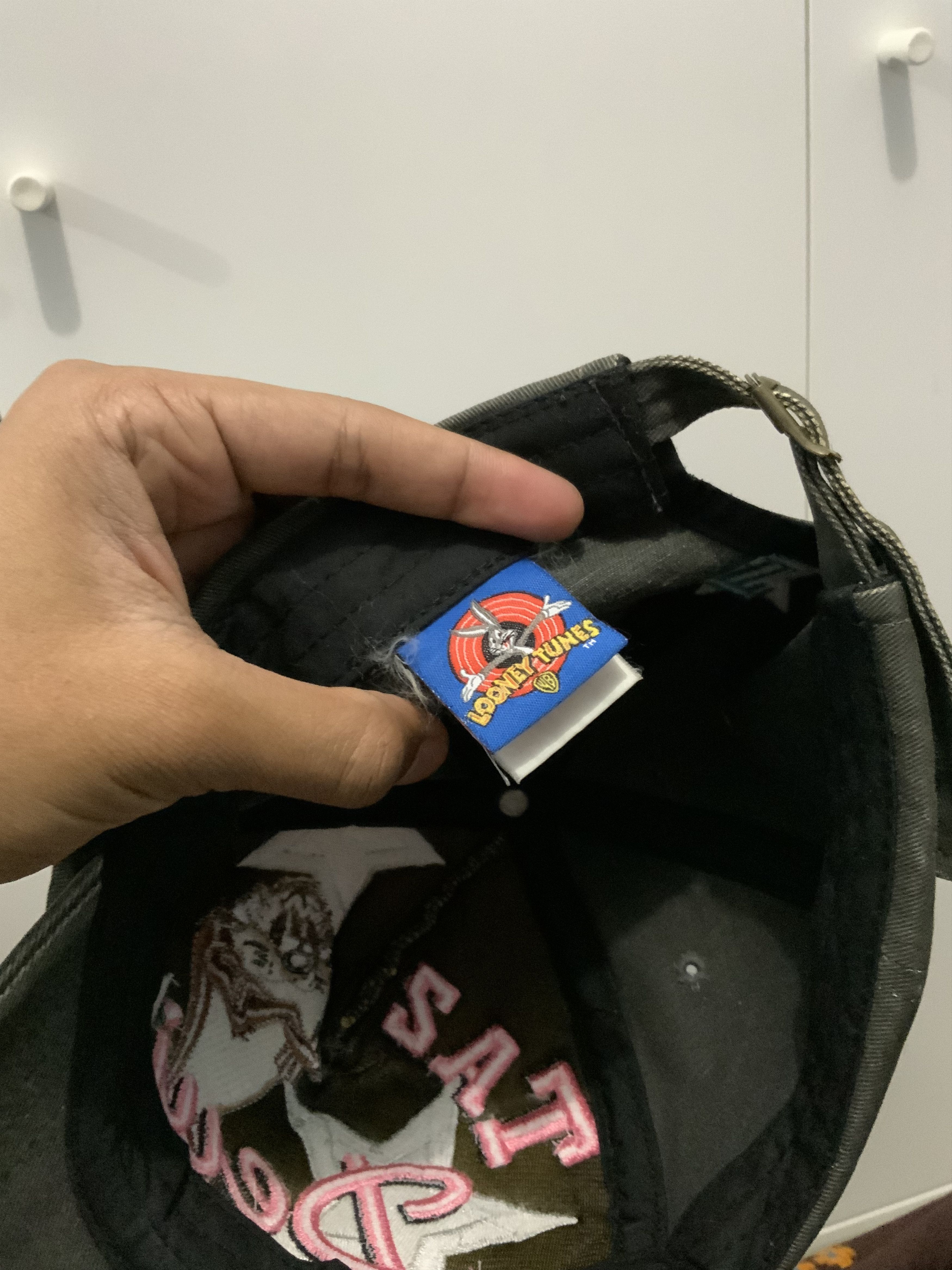 Vintage Vintage Taz-Mania Looney Tunes Hat Size ONE SIZE - 22 Thumbnail