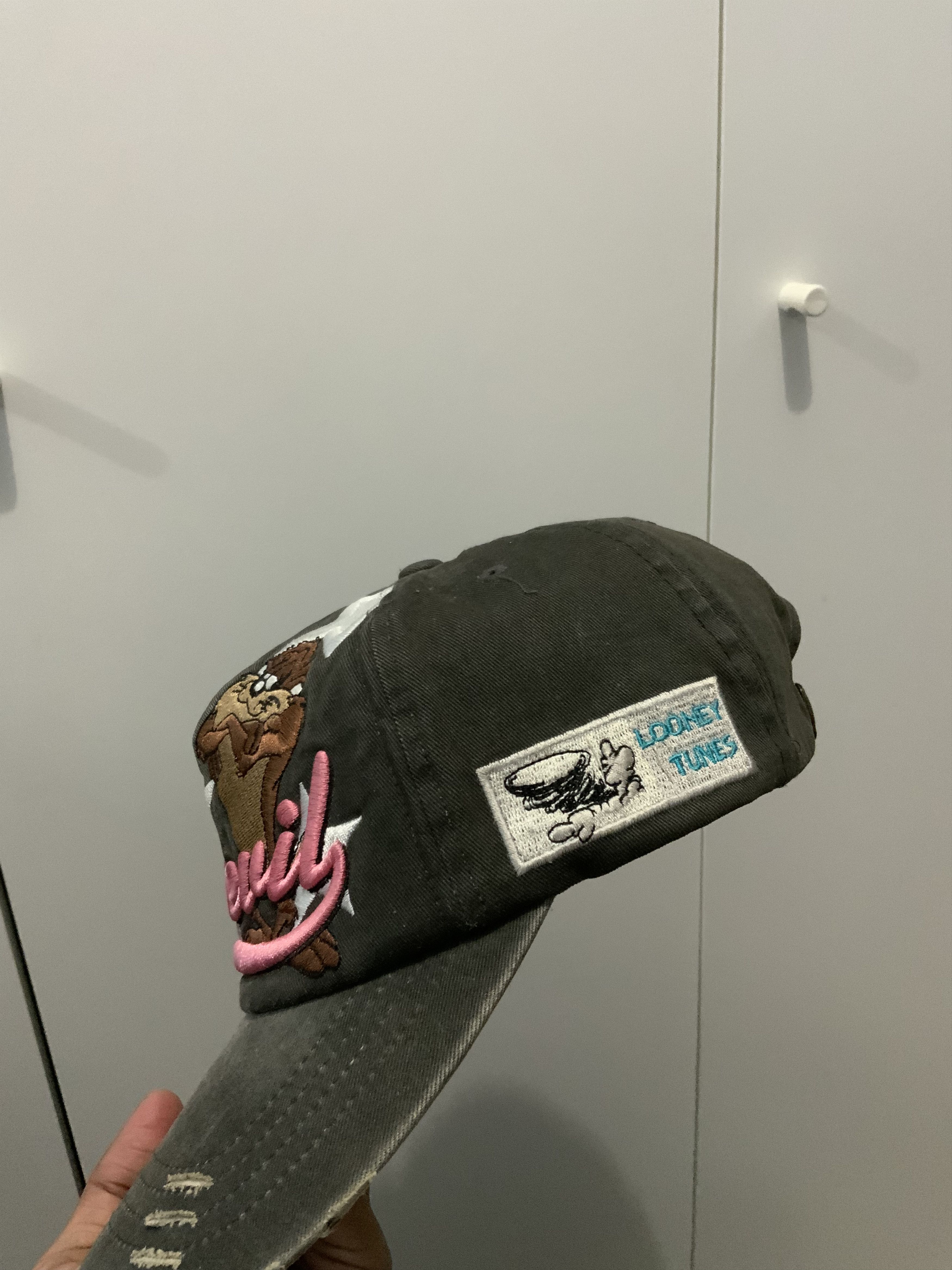 Vintage Vintage Taz-Mania Looney Tunes Hat Size ONE SIZE - 15 Thumbnail