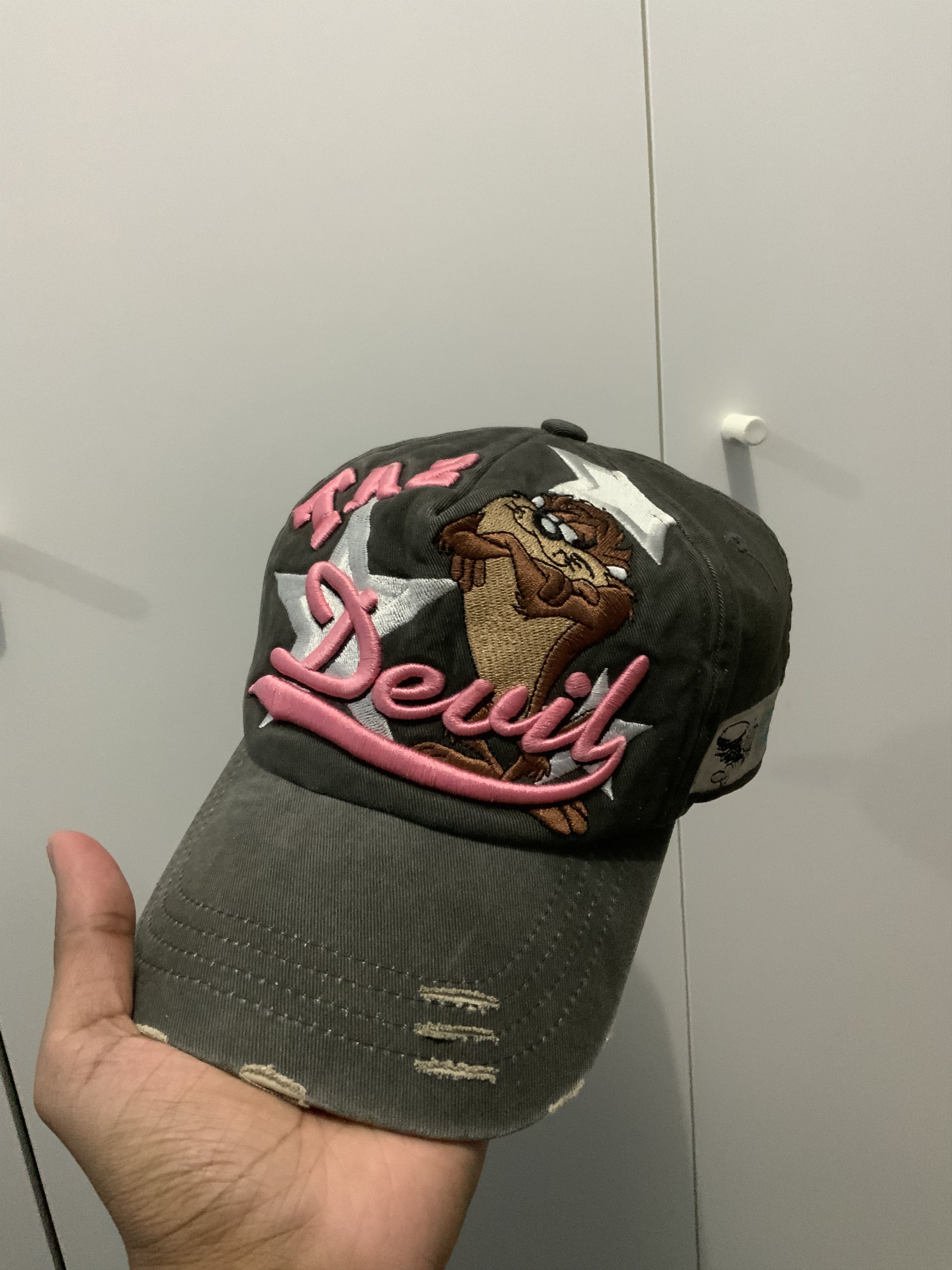 Vintage Vintage Taz-Mania Looney Tunes Hat Size ONE SIZE - 12 Thumbnail