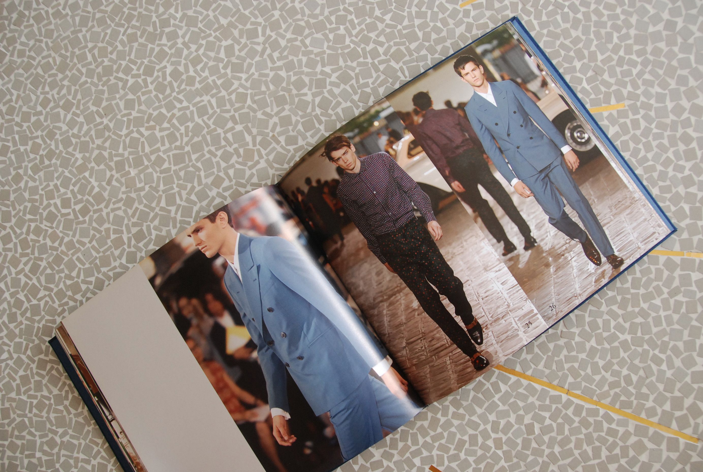Dries Van Noten Rare SS09 lookbook men's collection hardcover like new Size ONE SIZE - 7 Thumbnail