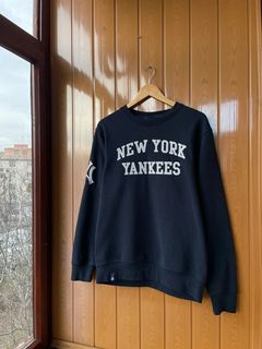 Vintage New York Yankees Navy Crewneck Sz. L