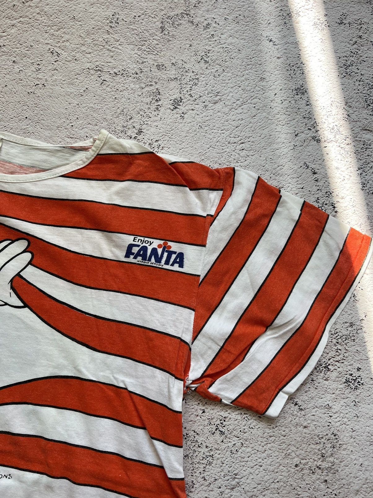 Disney × Vintage 80s 🔥 Fanta Promo Mickey Mouse Striped t-shirt Size US L / EU 52-54 / 3 - 4 Thumbnail