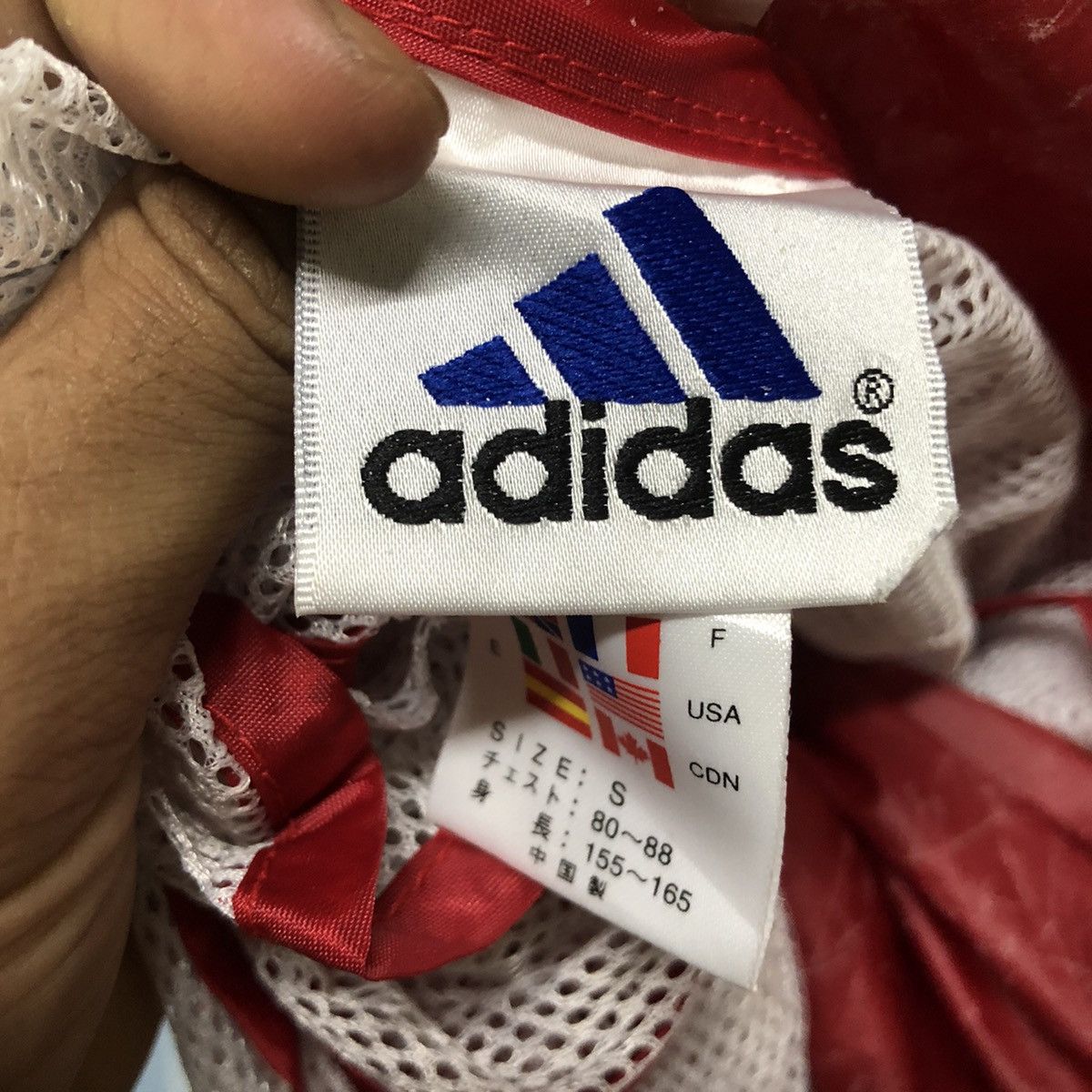 Adidas VINTAGE ADIDAS RAIN COAT PONCHO Size US L / EU 52-54 / 3 - 4 Thumbnail