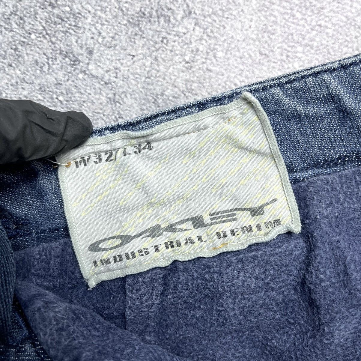 Oakley × Vintage Vintage Oakley Y2K Cargo Denim Jeans Size: 32 Size US 32 / EU 48 - 11 Thumbnail