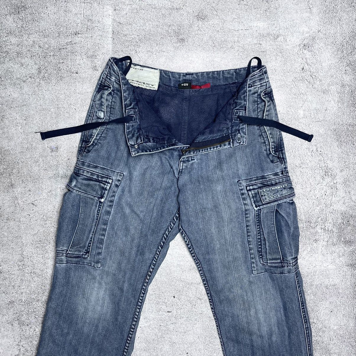 Oakley × Vintage Vintage Oakley Y2K Cargo Denim Jeans Size: 32 Size US 32 / EU 48 - 4 Thumbnail