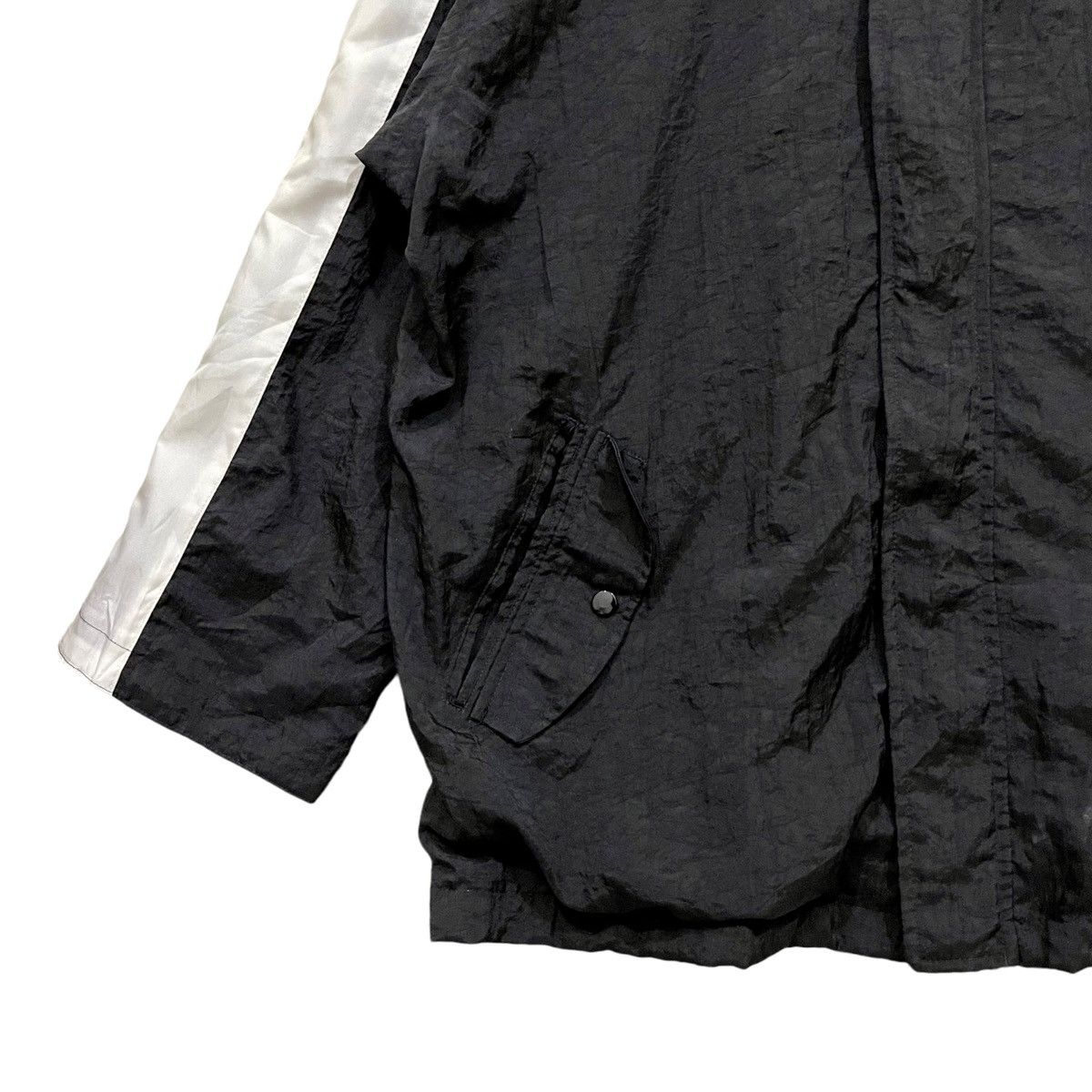 Nike 🔥OFFER🔥Vintage!! 90s Nike Big Swoosh Windbreaker Jacket Size US XL / EU 56 / 4 - 6 Thumbnail