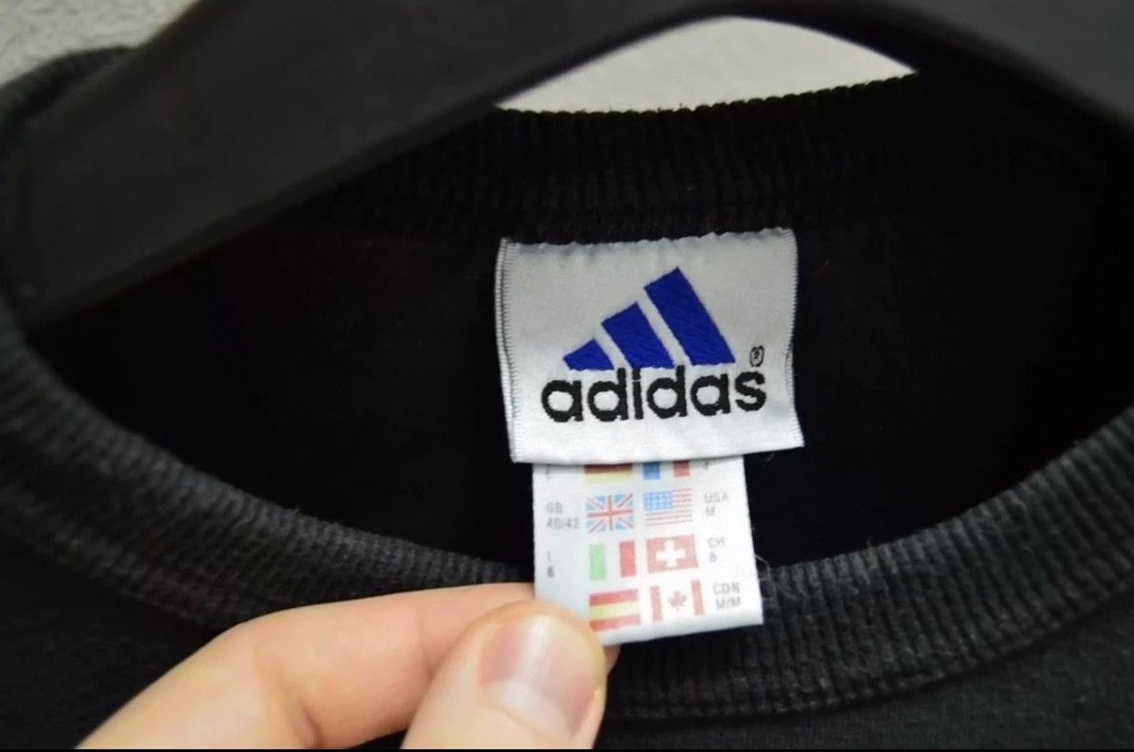 Vintage Adidas big logo vintage t -shirt L size Size US L / EU 52-54 / 3 - 4 Thumbnail