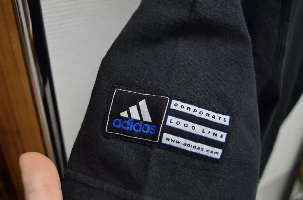 Vintage Adidas big logo vintage t -shirt L size Size US L / EU 52-54 / 3 - 2 Thumbnail