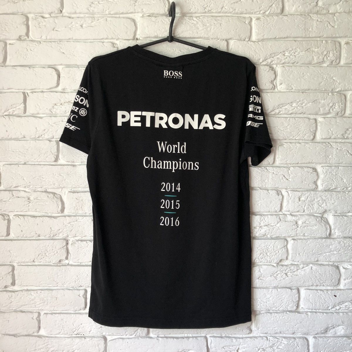 Formula 1 × Mercedes-Benz Mercedes Benz AMG Petronas Hugo Boss tee t shirt Size US M / EU 48-50 / 2 - 2 Thumbnail