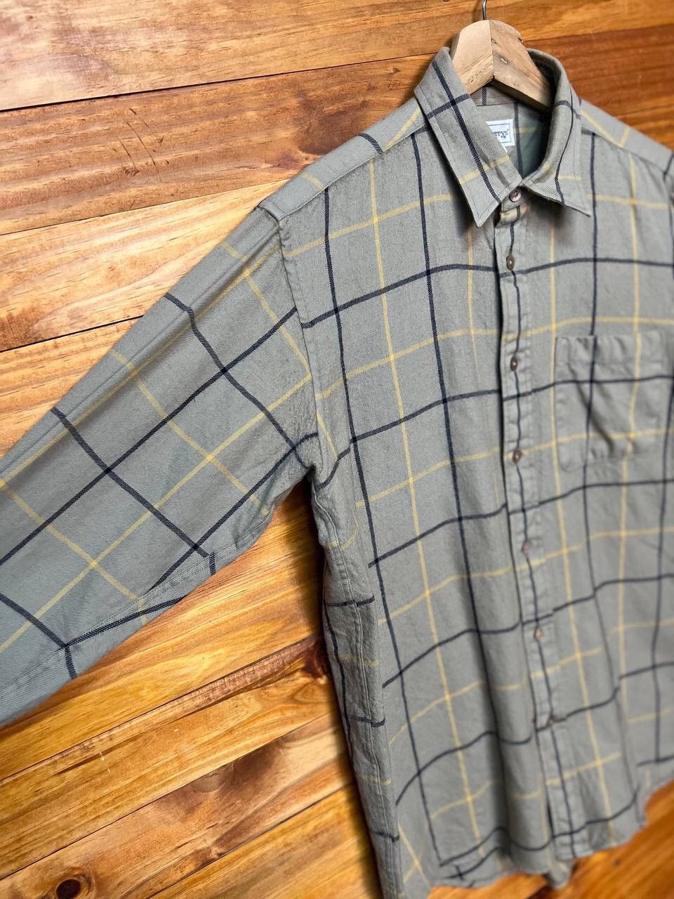 Burberry BURBERRY WOOL SHIRT Size US M / EU 48-50 / 2 - 4 Thumbnail