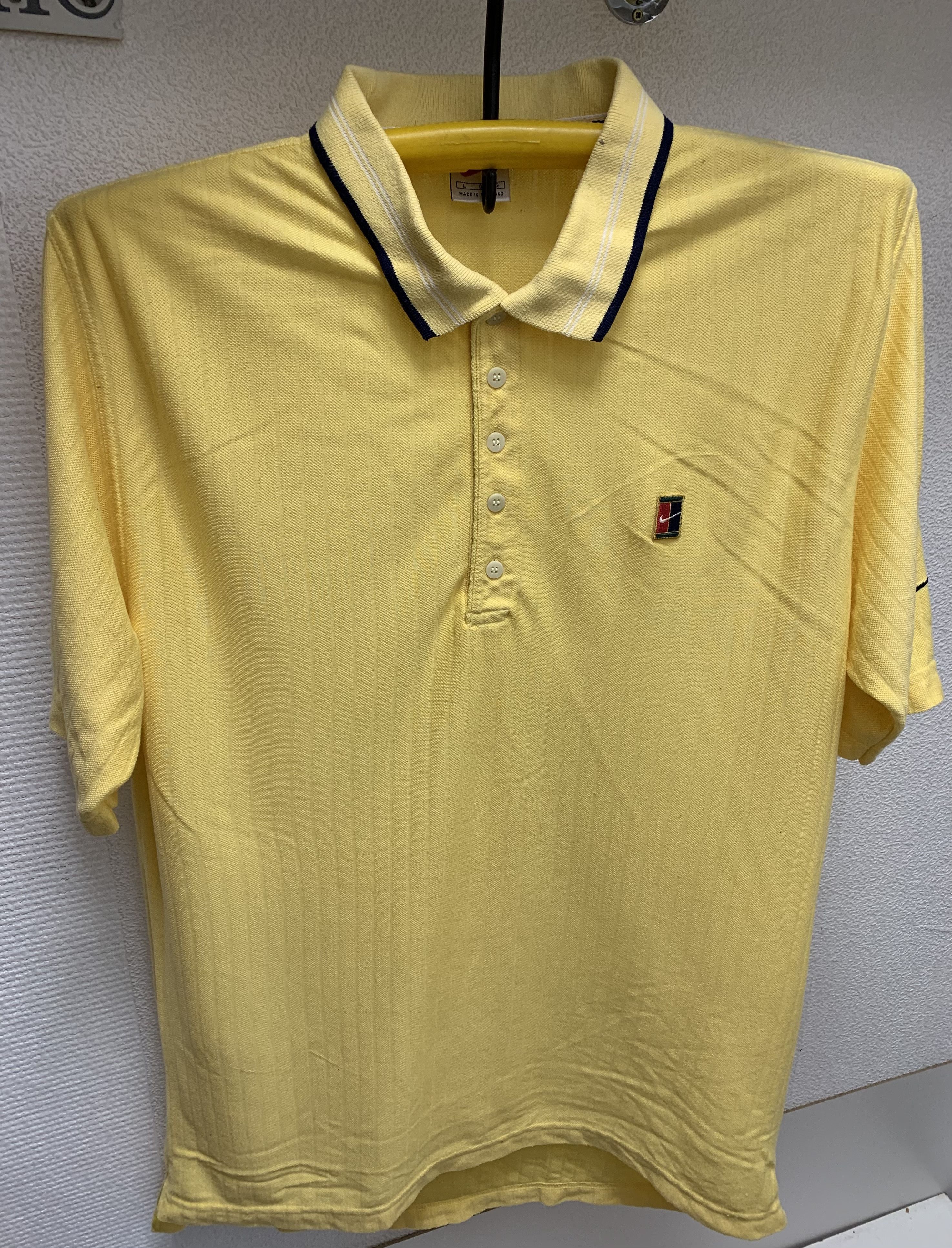 Nike court challenger vintage Yellow Polo Xl-Xxl red tags