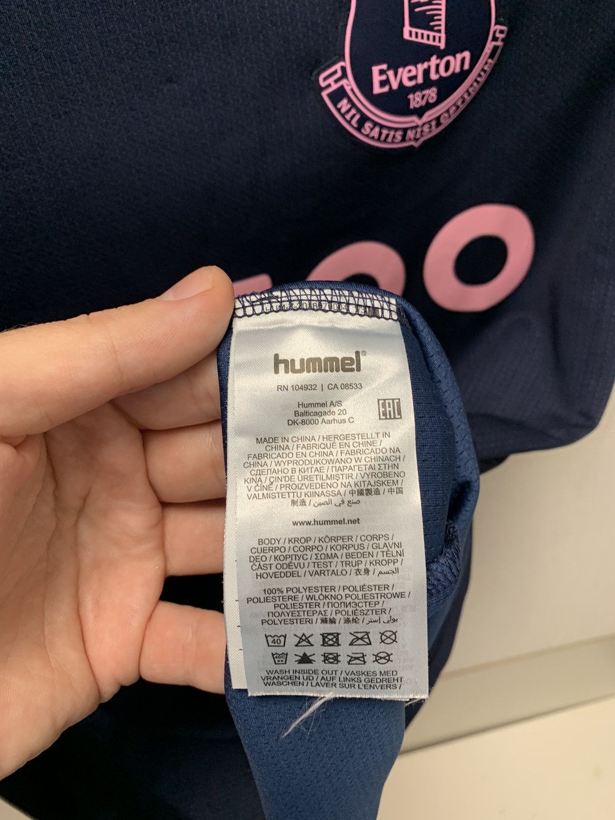 Other Everton Hummel soccer jersey Cazoo M size Size US M / EU 48-50 / 2 - 5 Thumbnail
