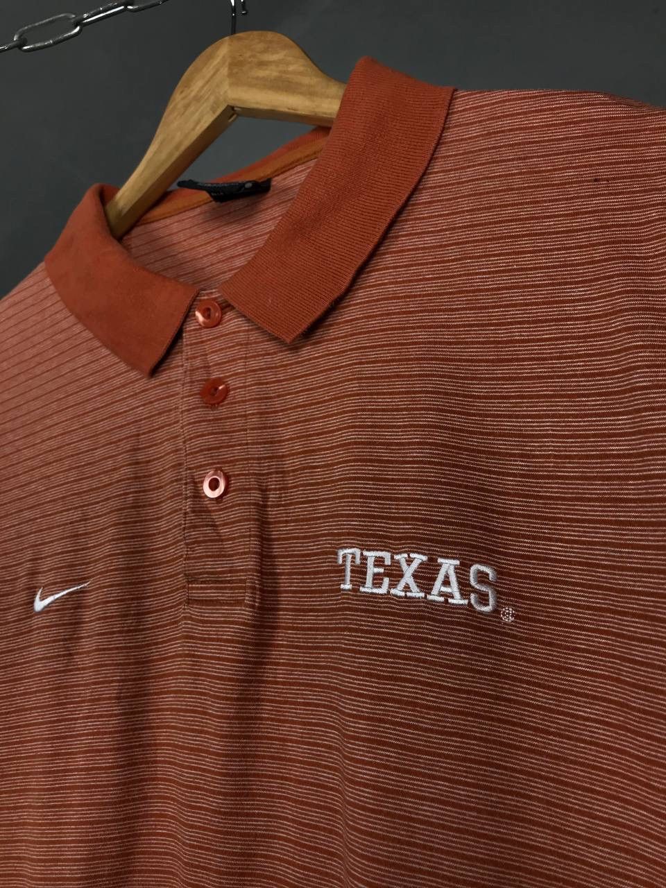 Vintage Nike swoosh streetwear vintage Texas orange polo tee Size US L / EU 52-54 / 3 - 3 Thumbnail