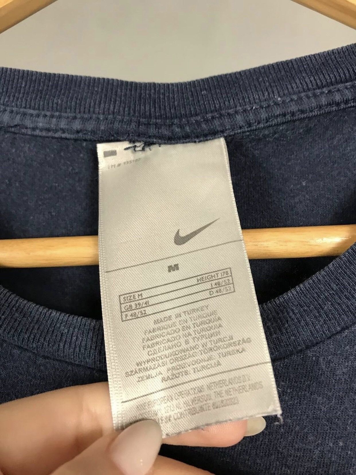 Nike × Vintage Nike swoosh streetwear vintage tee Size US M / EU 48-50 / 2 - 4 Thumbnail