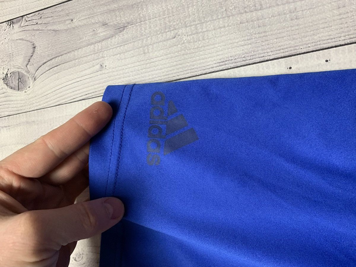Adidas × Chelsea Soccer × Vintage Vintage Adidas Chelsea soccer shorts gold striped Size US 32 / EU 48 - 5 Thumbnail