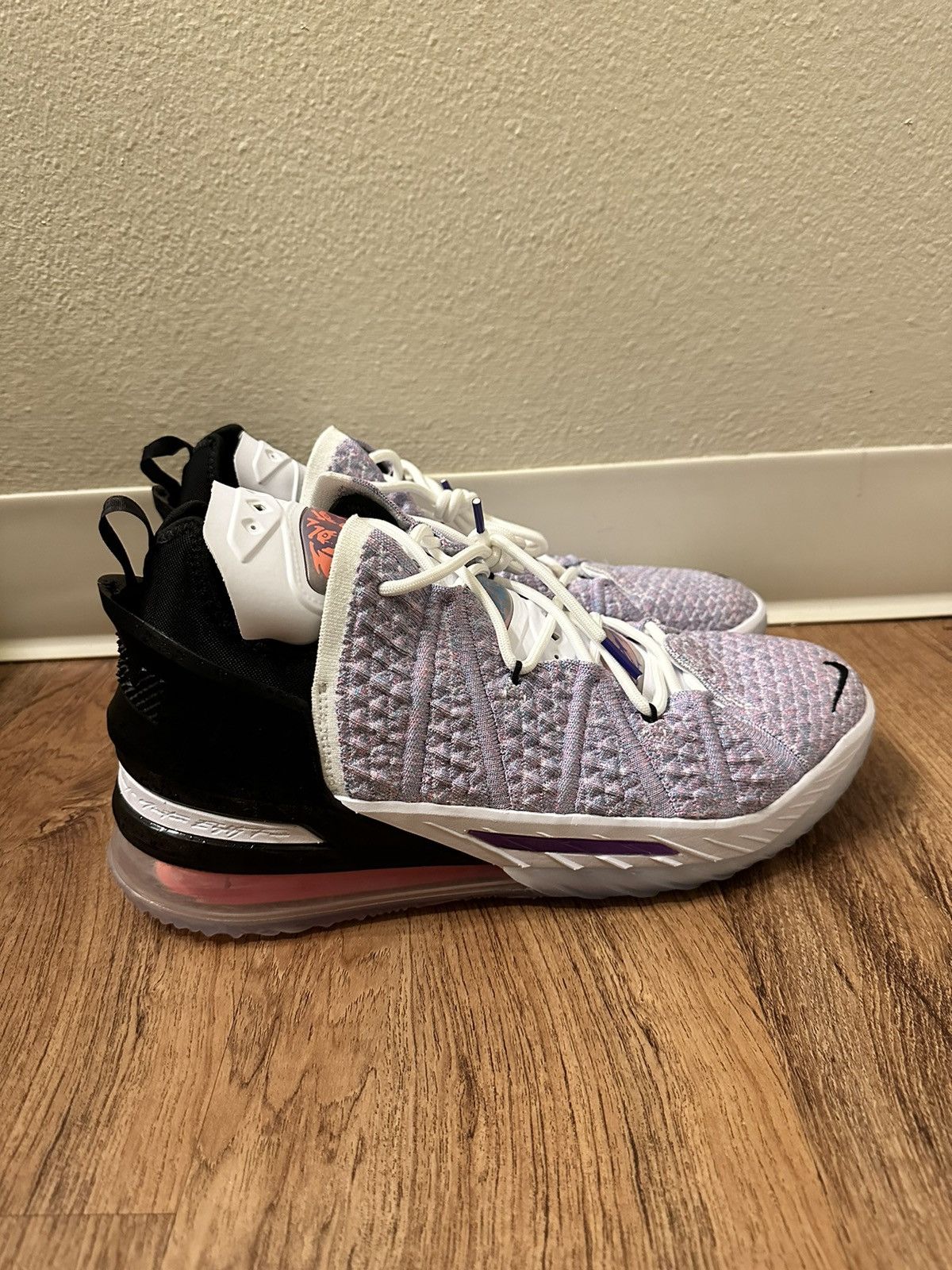 Nike LeBron 18 Graffiti Blue Muti-Color