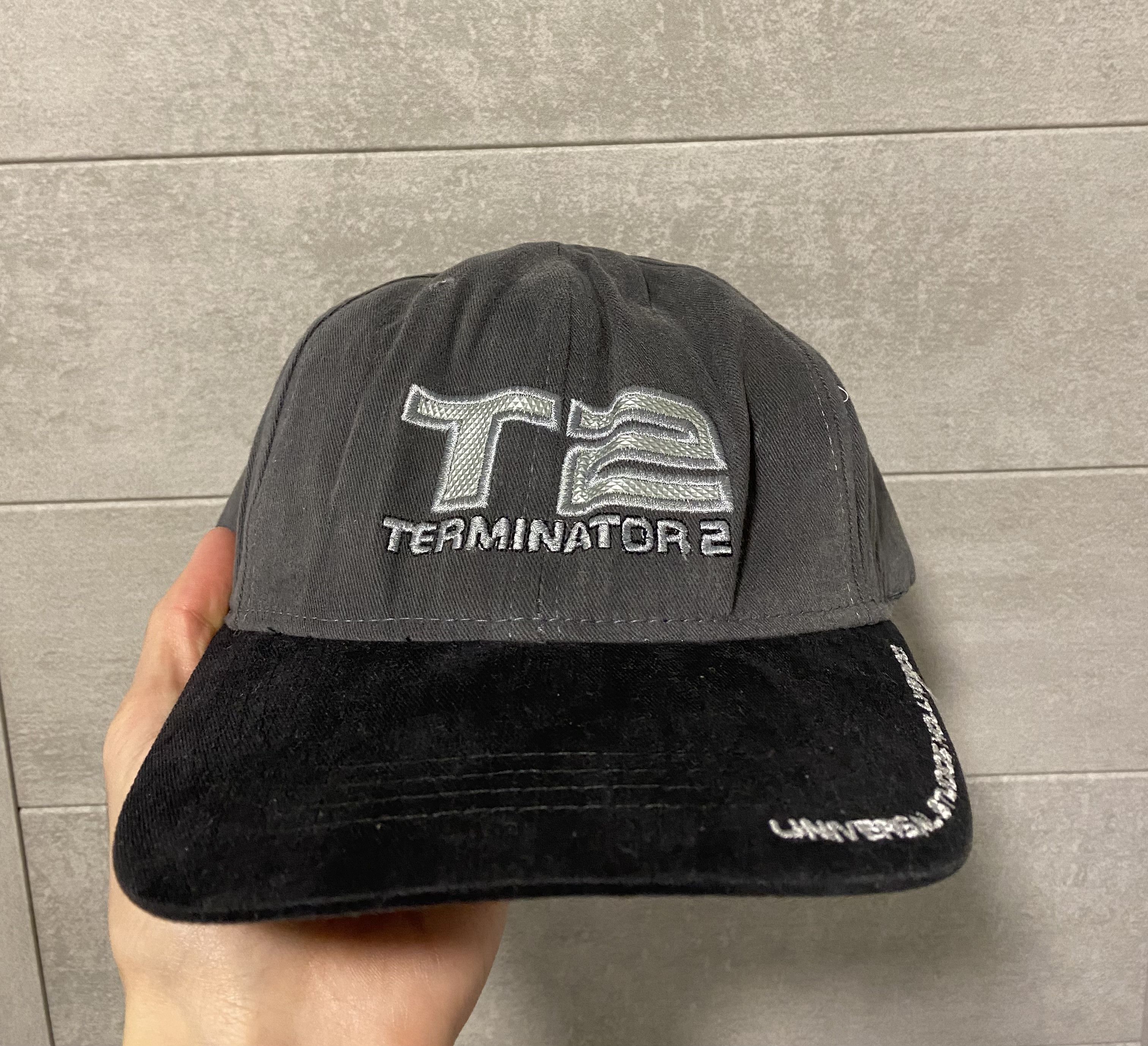 Movie × Universal Studios × Vintage Vintage 1991 Terminator 2 movie cap ...