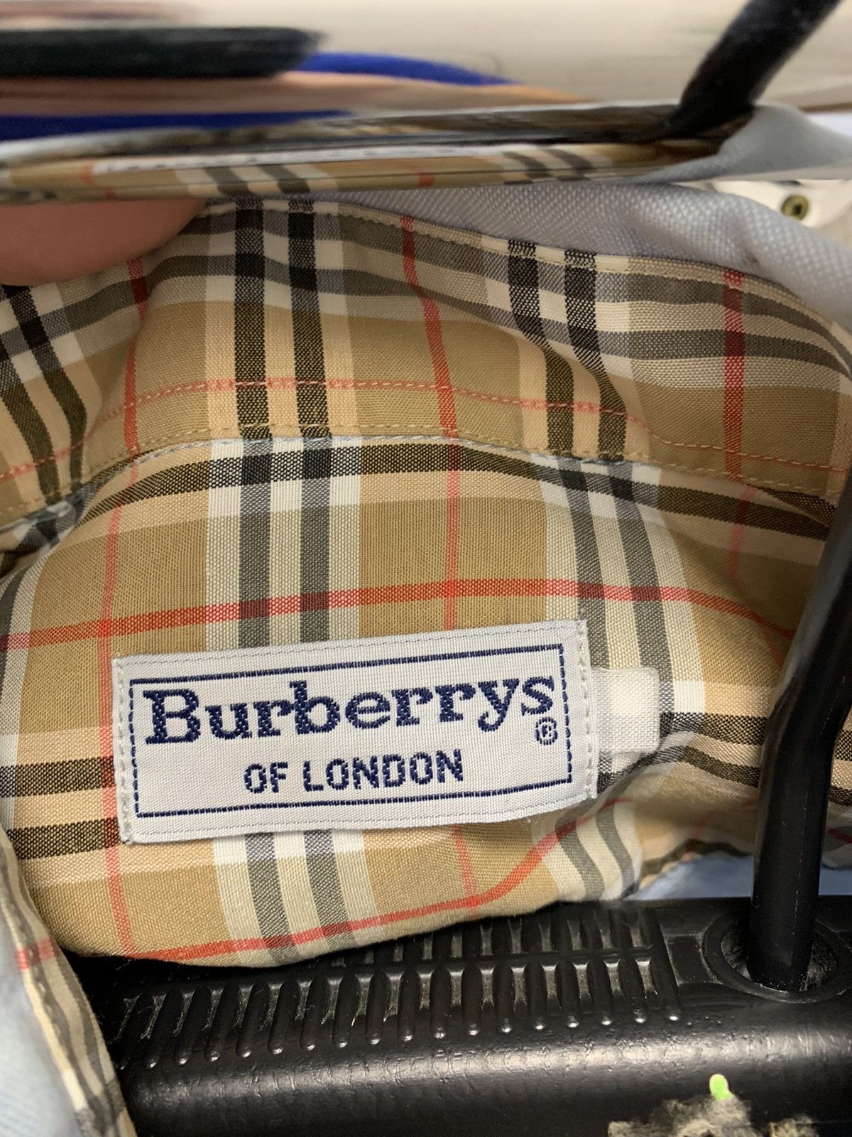Burberry Burberry’s Burberry vintage shirt monogram collar L sz Size US L / EU 52-54 / 3 - 5 Thumbnail