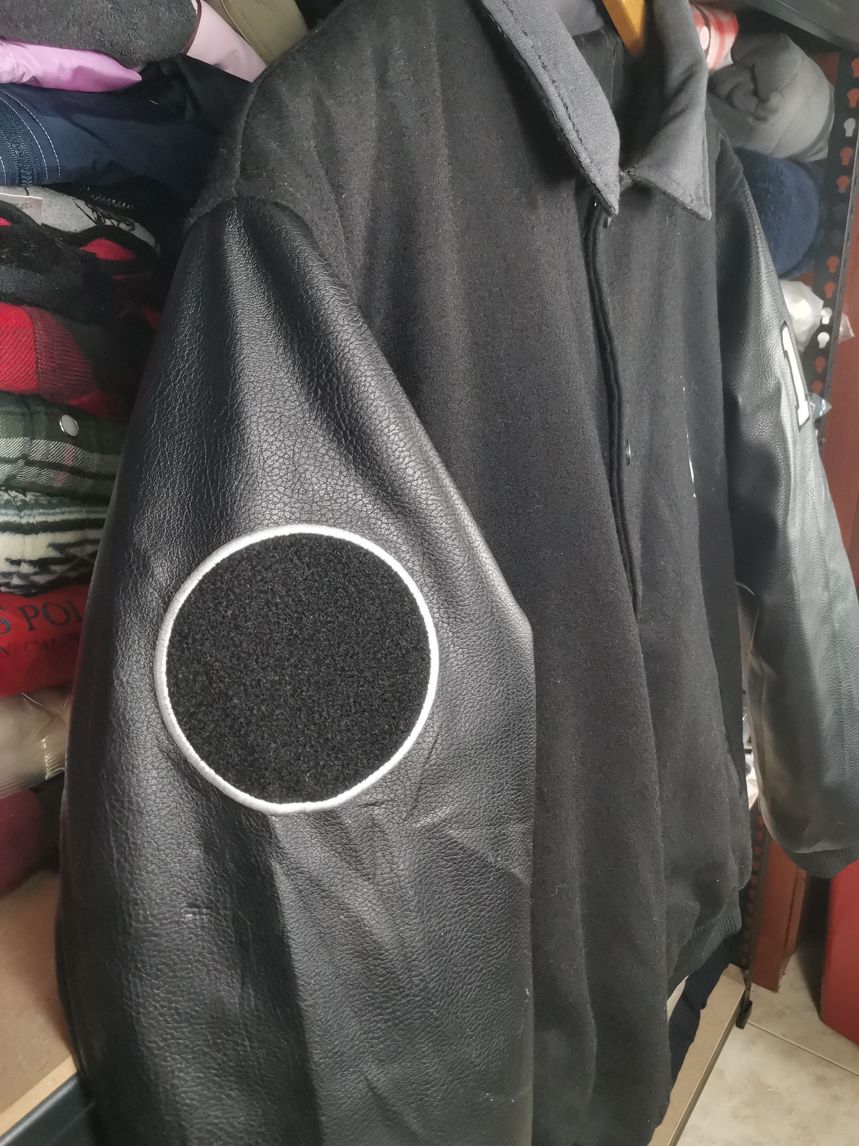 Japanese Brand Vintage Music Artist Pu Leather Sleeve Wool Varsity Jacket Size US XL / EU 56 / 4 - 7 Thumbnail