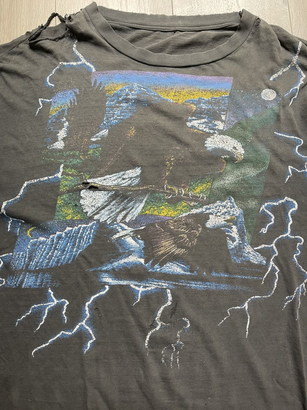 Harley Davidson × Vintage Vintage 90s Faded And Distressed American Thunder T Shirt Size US L / EU 52-54 / 3 - 2 Thumbnail