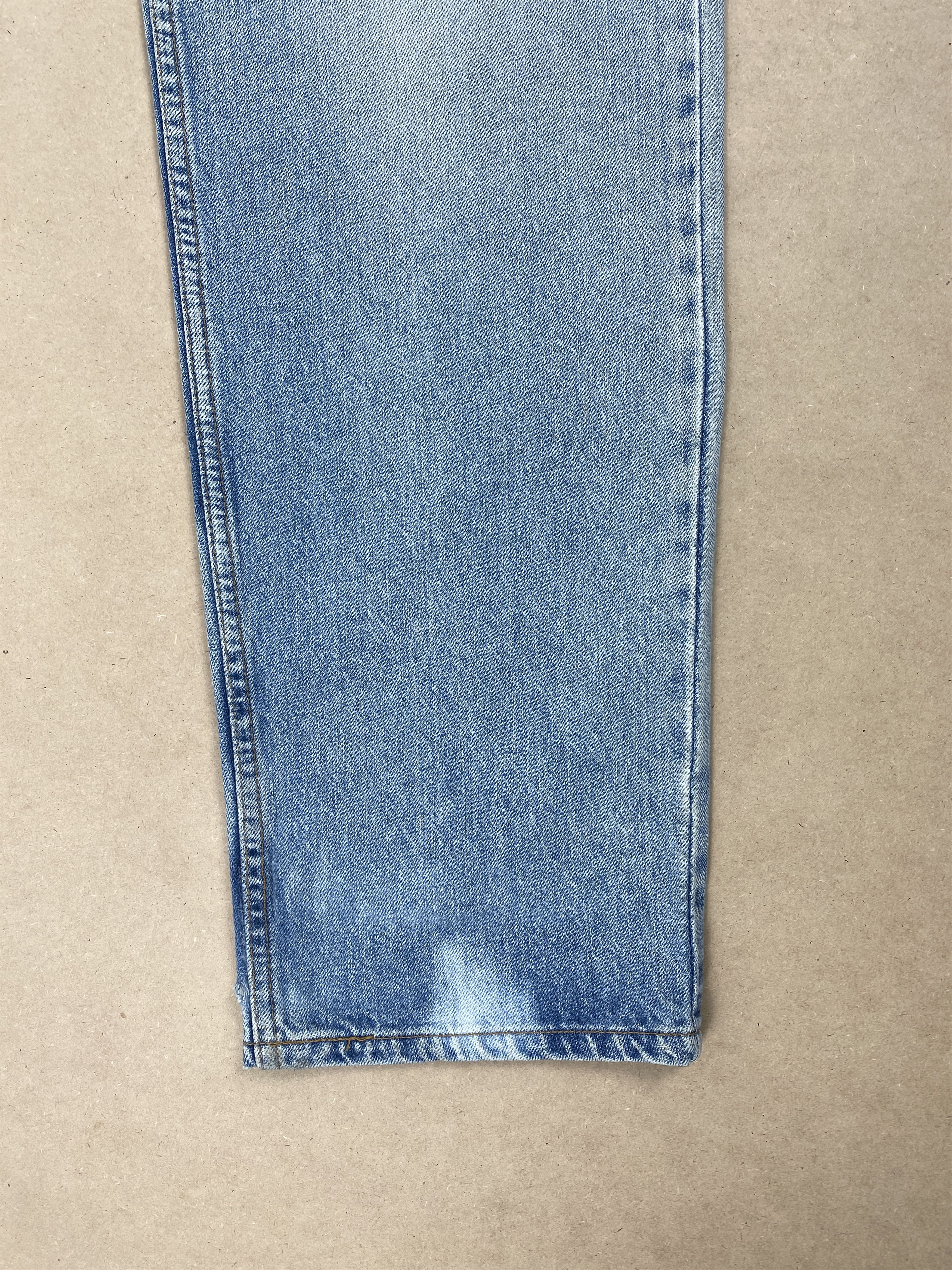 Levi's × Vintage Vintage Levis Women Straight Cut Faded Light Wash Jeans Size 30" / US 8 / IT 44 - 3 Thumbnail