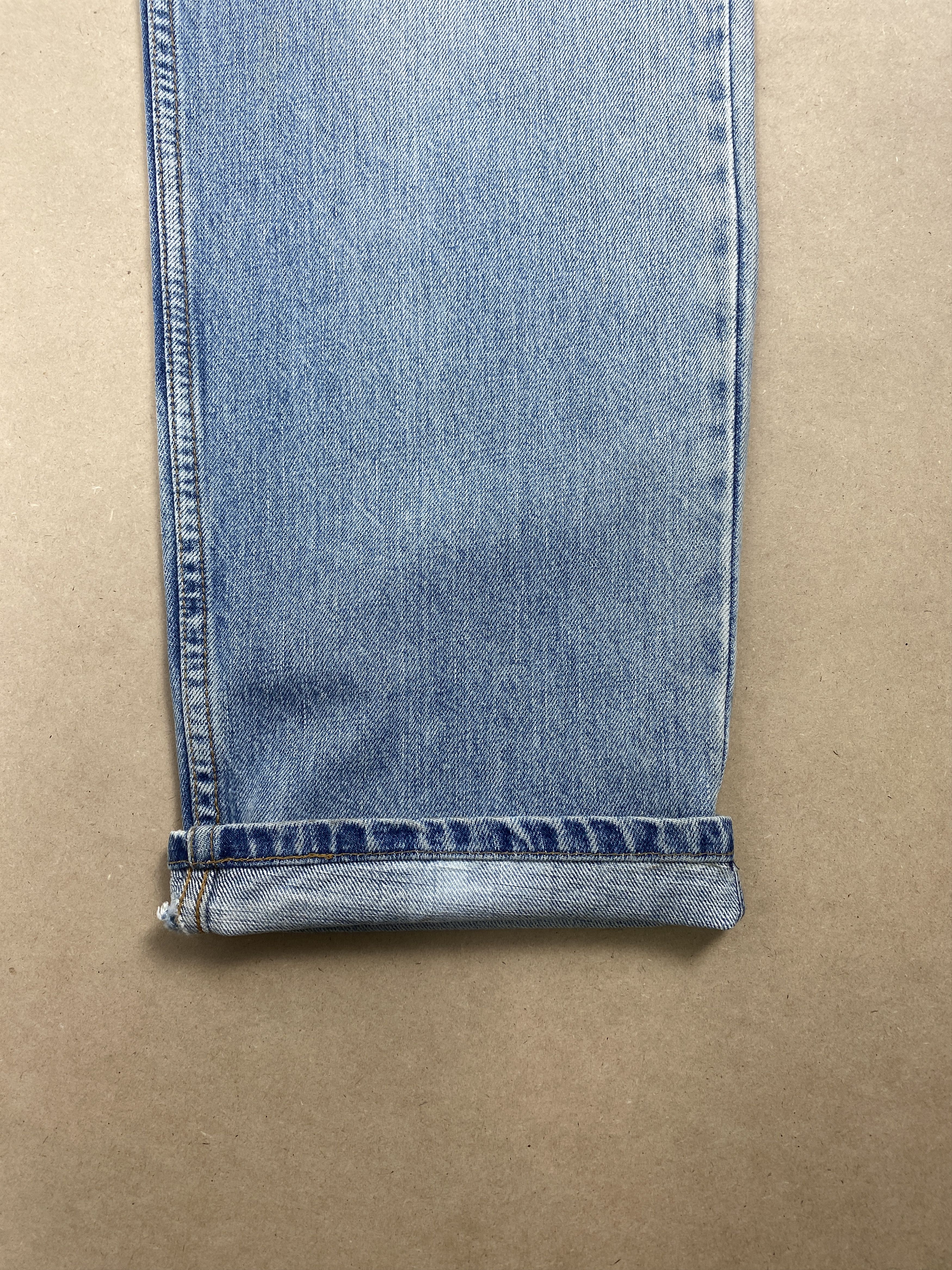 Levi's × Vintage Vintage Levis Women Straight Cut Faded Light Wash Jeans Size 30" / US 8 / IT 44 - 4 Thumbnail