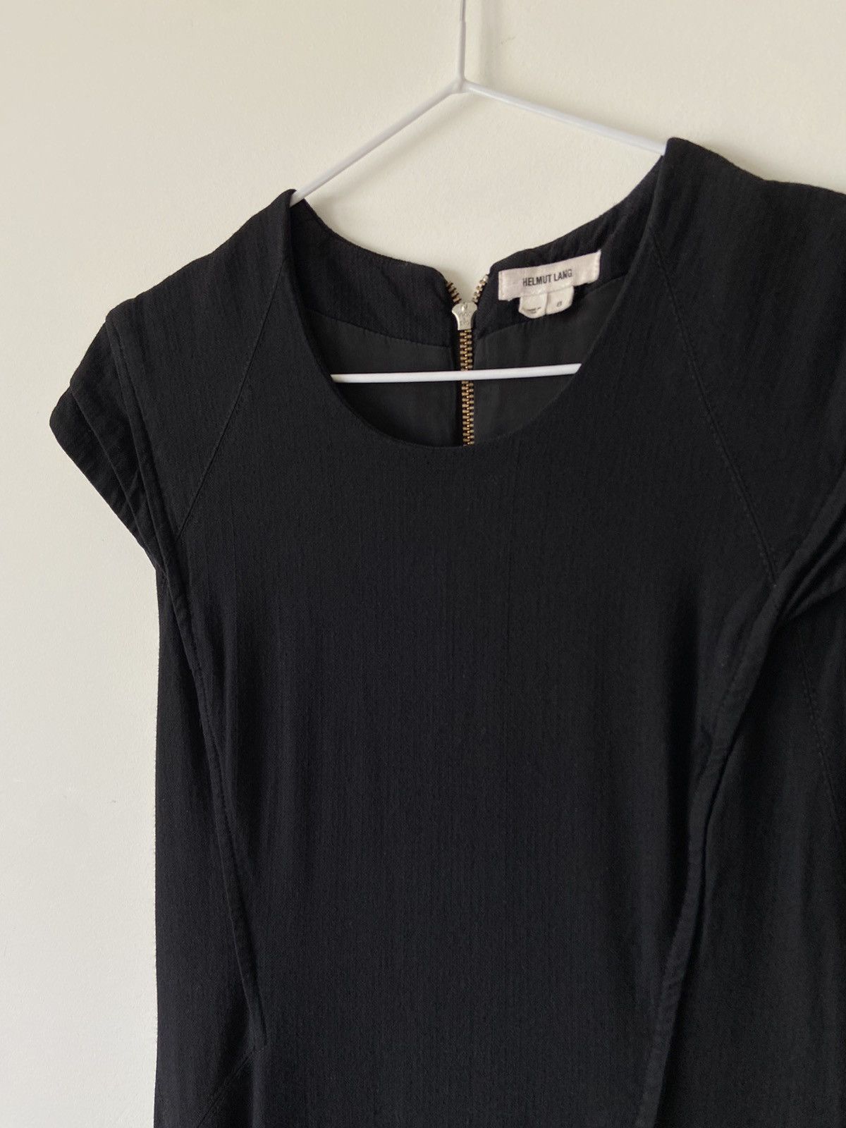 Helmut Lang Helmut Lang black dress silk lining Size M / US 6-8 / IT 42-44 - 2 Thumbnail