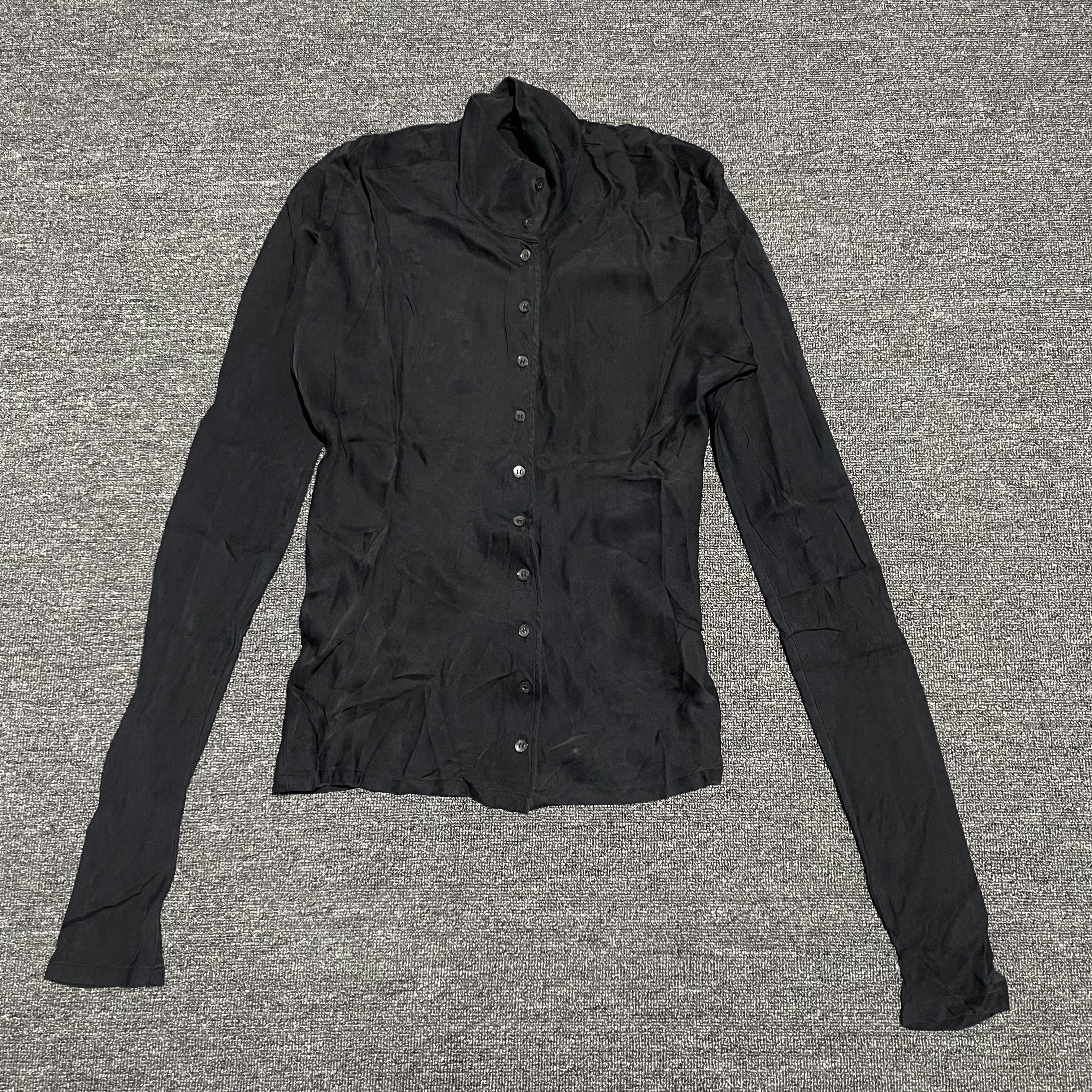 Gucci Gucci Silk Button Ups Shirts Size M / US 6-8 / IT 42-44 - 1 Thumbnail