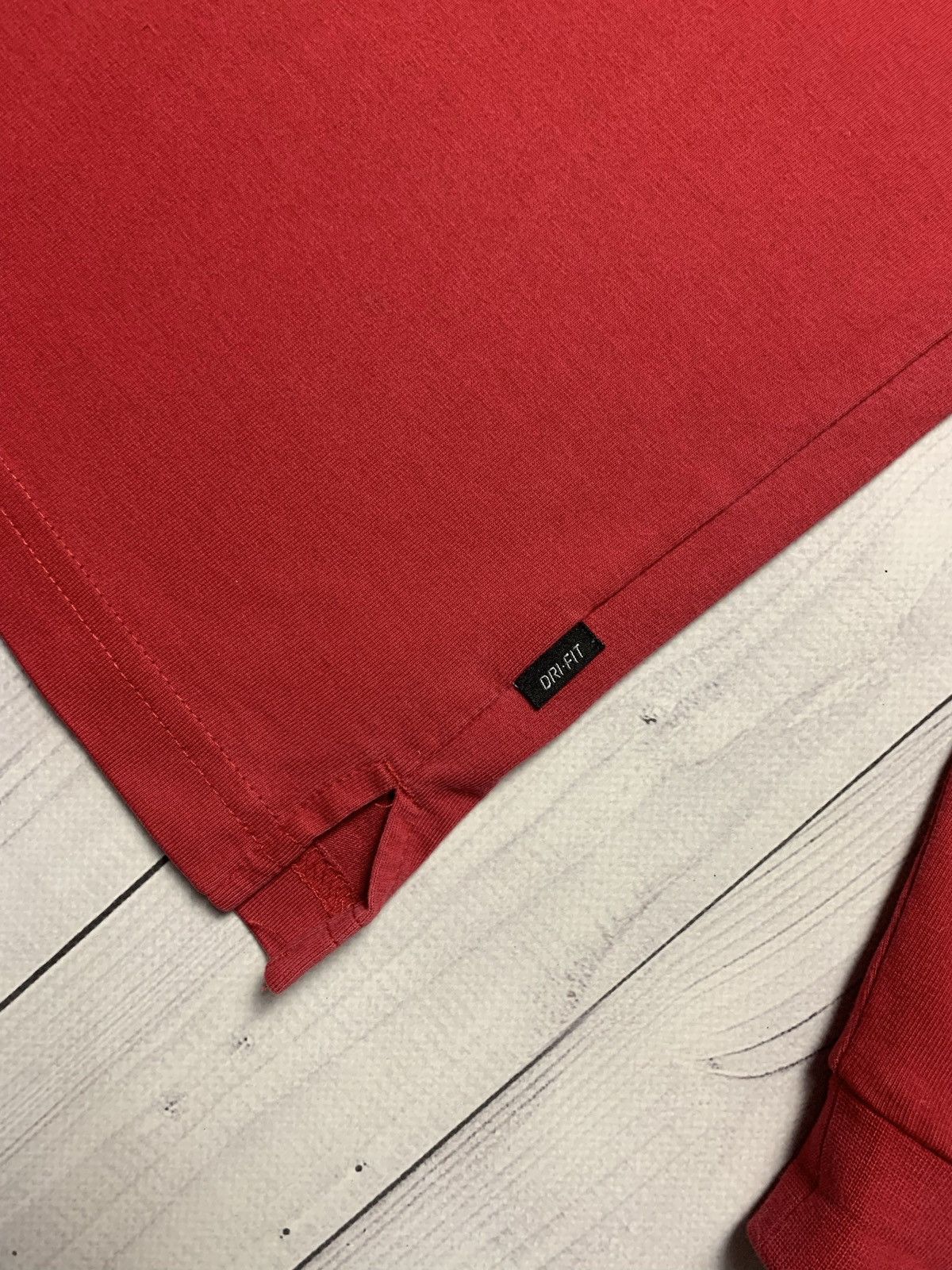 Nike × Vintage Vintage Nike Turtleneck red logo size M Size US M / EU 48-50 / 2 - 6 Thumbnail