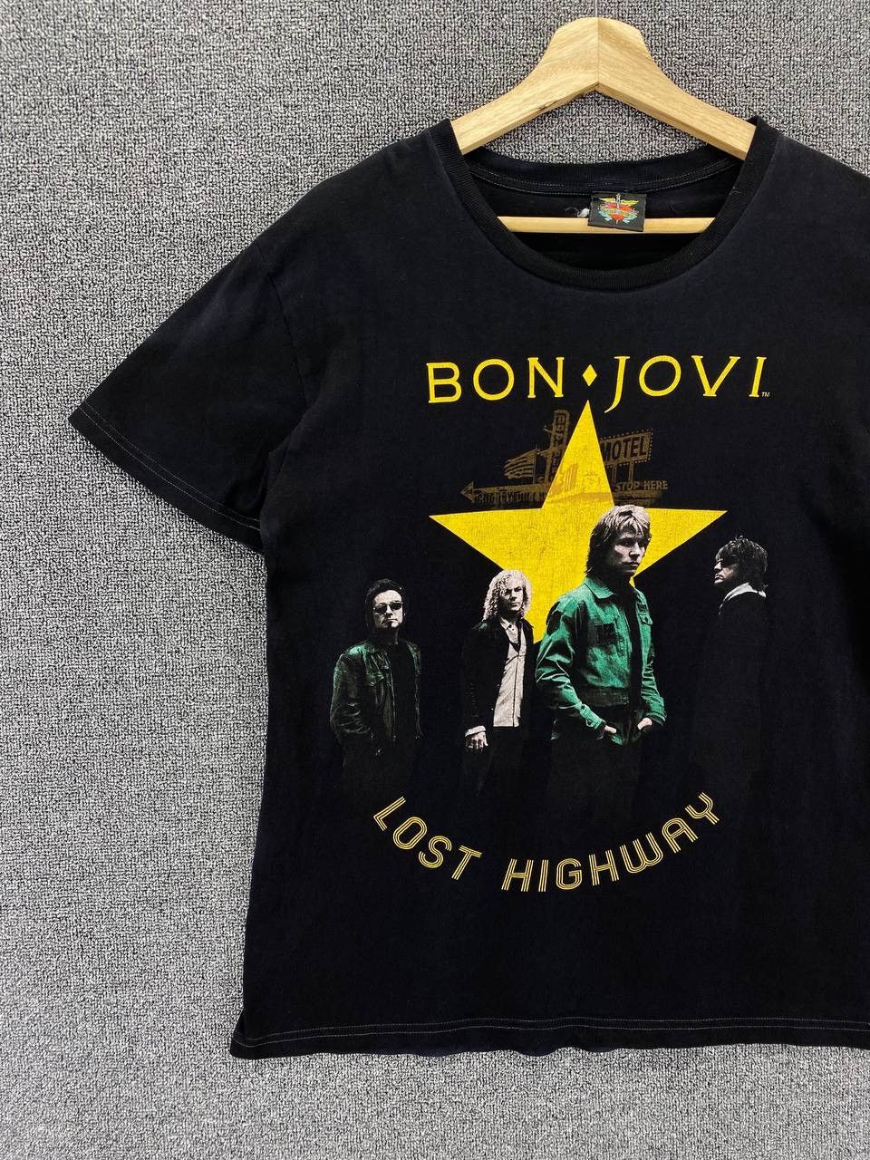 Band Tees Vintage Bon Jovi Lost Highway Tour Japan Band Tees T Shirt Size US M / EU 48-50 / 2 - 2 Thumbnail