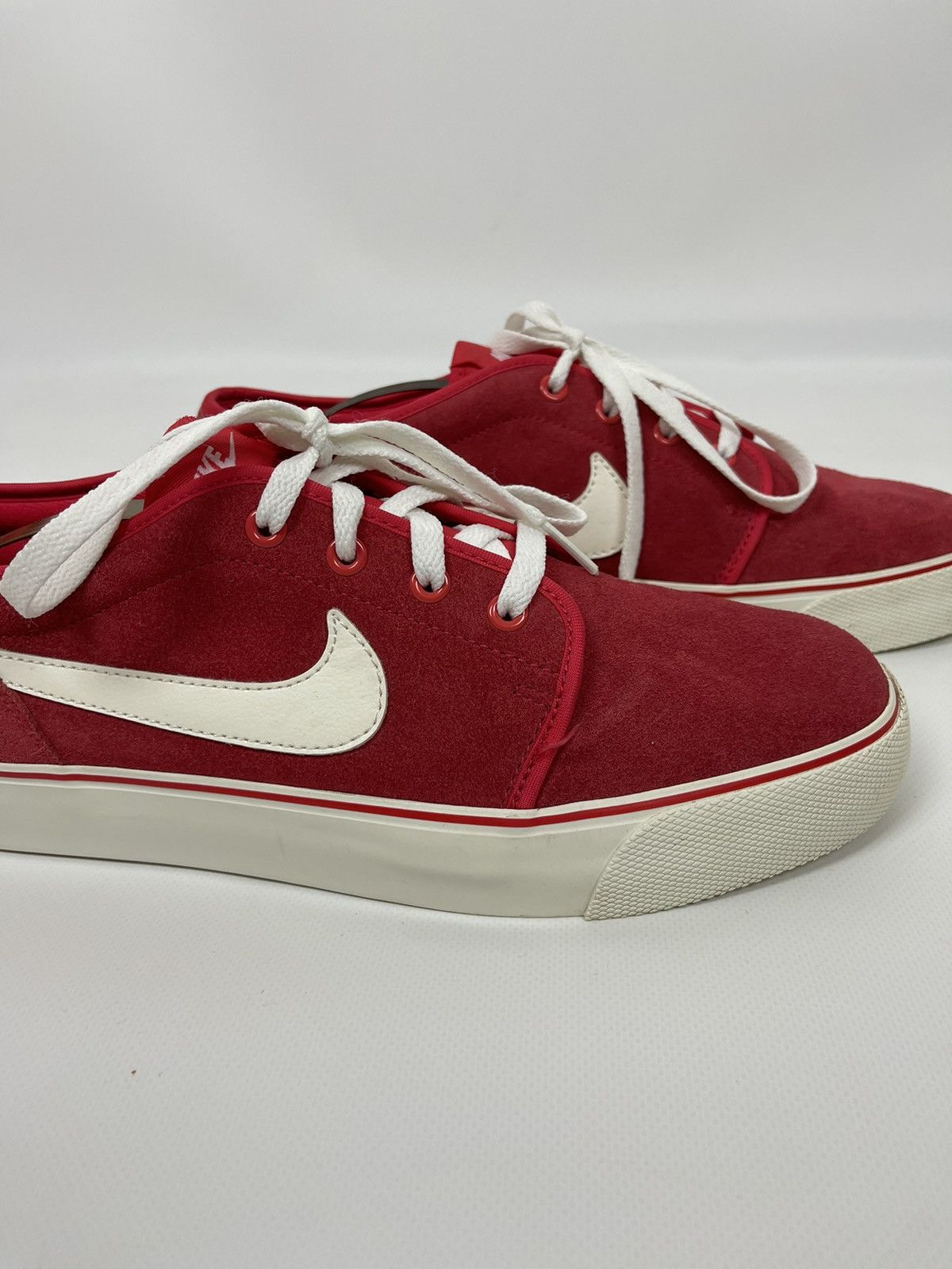Nike Nike Toki Low Skate Shoes Nebraska Cornhusker Red Size US 11 / EU 44 - 3 Thumbnail