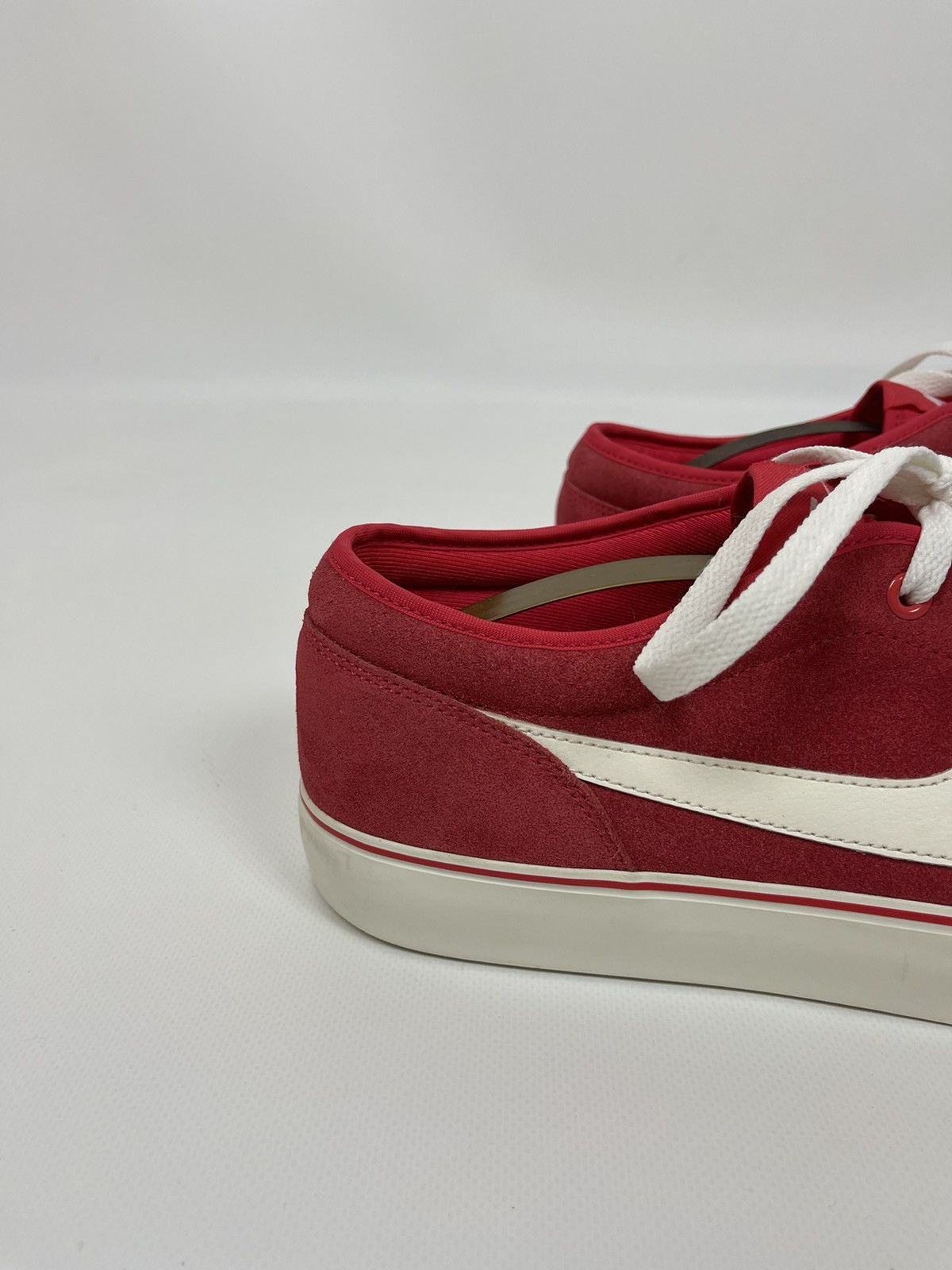 Nike Nike Toki Low Skate Shoes Nebraska Cornhusker Red Size US 11 / EU 44 - 2 Thumbnail
