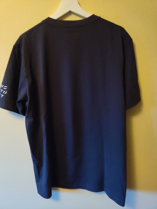 Kaws × Uniqlo KAWS x Uniqlo Tokyo First UT Short Sleeve Tee Size US L / EU 52-54 / 3 - 5 Thumbnail