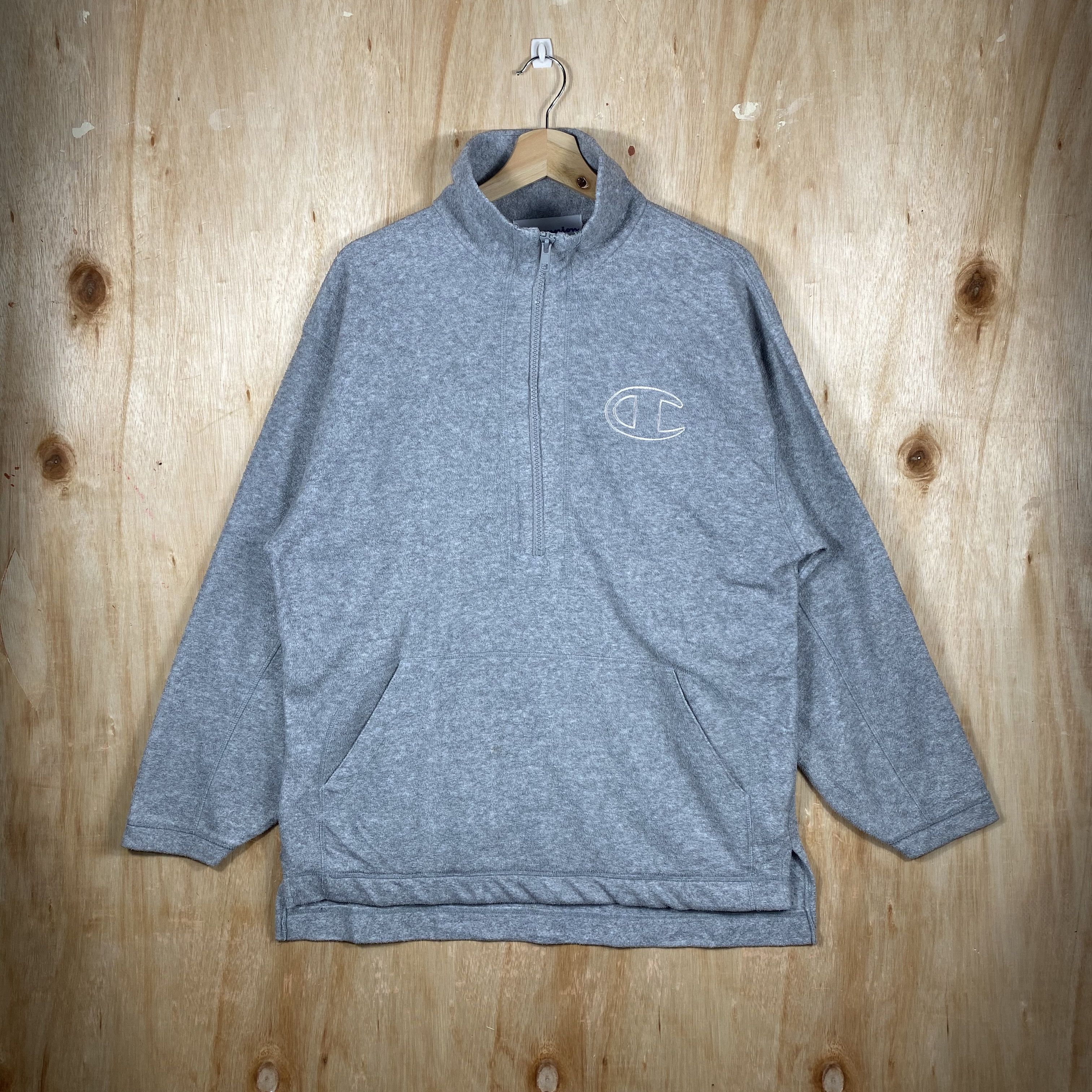 Champion × Vintage Vintage Champion Pull Over Fleece Sweatshirts Size US L / EU 52-54 / 3 - 1 Thumbnail