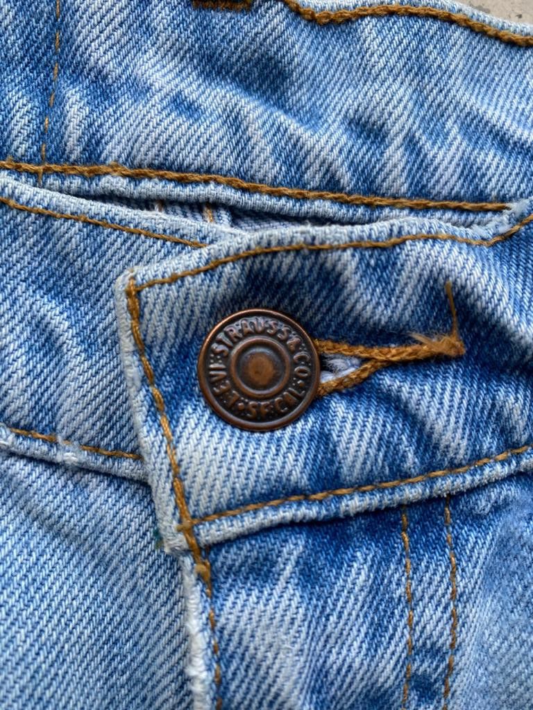 Levi's Vintage Clothing Vintage Light Wash Levi's 560 Orange Tab Released Hem Jeans Size US 28 / EU 44 - 8 Thumbnail