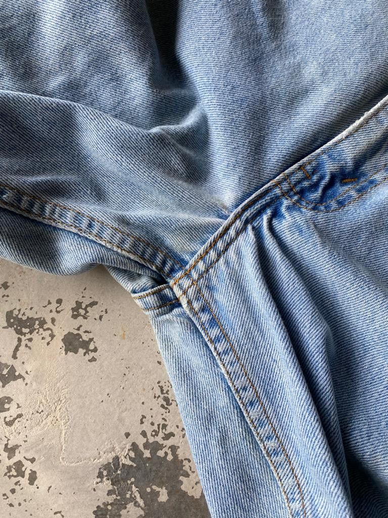 Levi's Vintage Clothing Vintage Light Wash Levi's 560 Orange Tab Released Hem Jeans Size US 28 / EU 44 - 10 Thumbnail