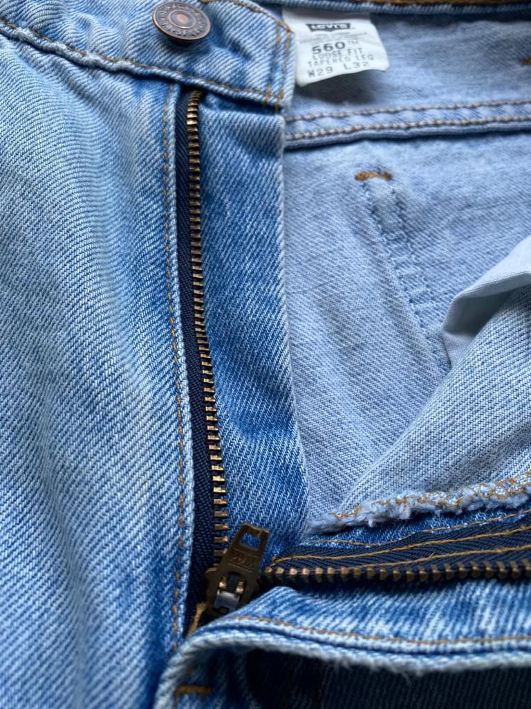 Levi's Vintage Clothing Vintage Light Wash Levi's 560 Orange Tab Released Hem Jeans Size US 28 / EU 44 - 7 Thumbnail