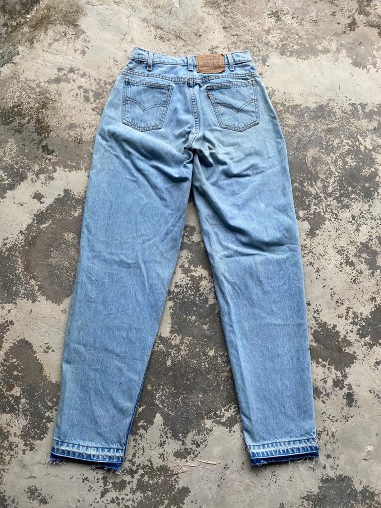 Levi's Vintage Clothing Vintage Light Wash Levi's 560 Orange Tab Released Hem Jeans Size US 28 / EU 44 - 2 Thumbnail