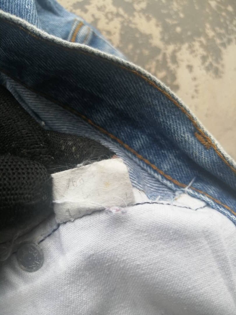 Levi's Vintage Clothing Vintage 1980s Light Wash Levi's 501 USA Jeans Released Hem Size US 30 / EU 46 - 9 Thumbnail