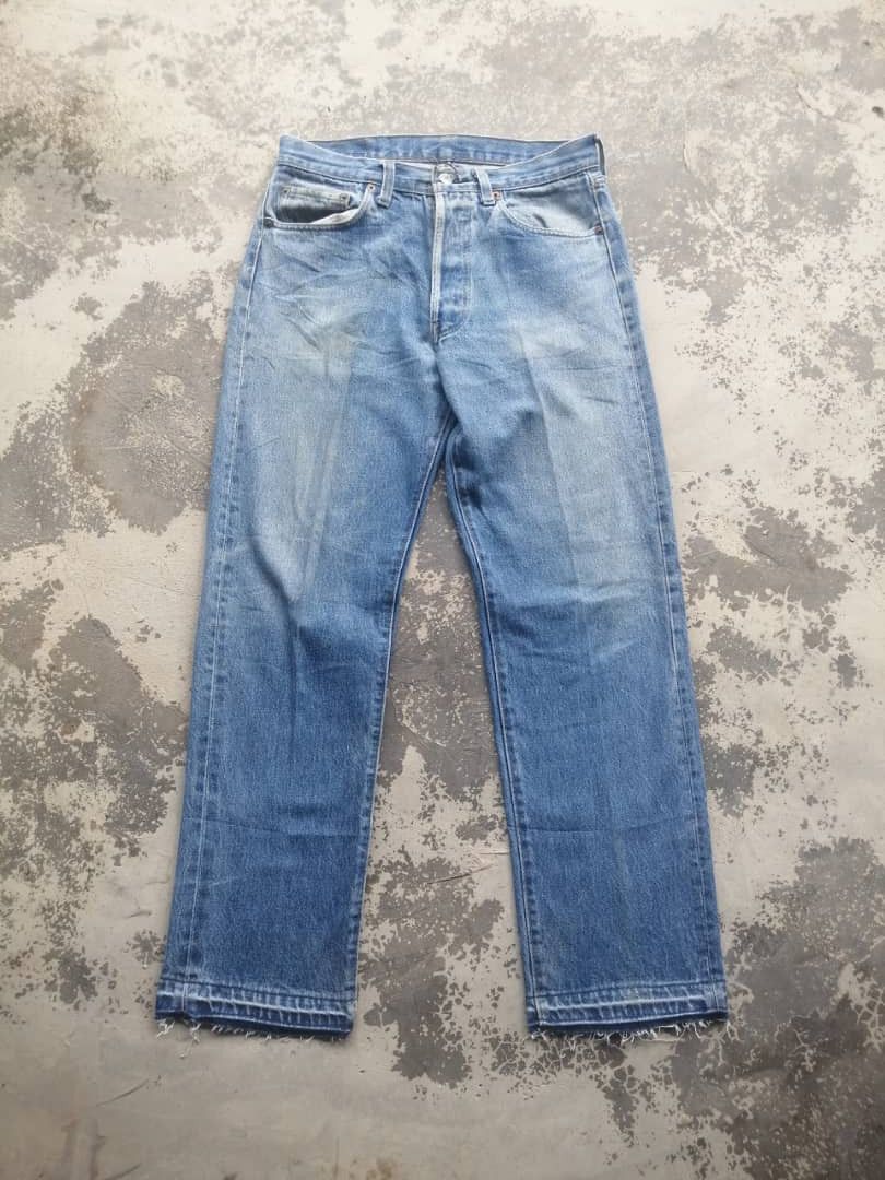 Levi's Vintage Clothing Vintage 1980s Light Wash Levi's 501 USA Jeans Released Hem Size US 30 / EU 46 - 1 Thumbnail