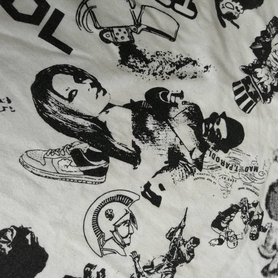 Cartoon Network × Japanese Brand Multicharacter Graphic Tees Size US L / EU 52-54 / 3 - 6 Thumbnail