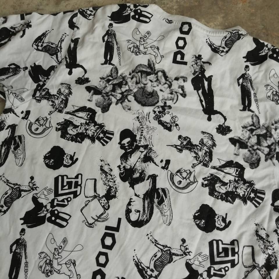 Cartoon Network × Japanese Brand Multicharacter Graphic Tees Size US L / EU 52-54 / 3 - 11 Thumbnail