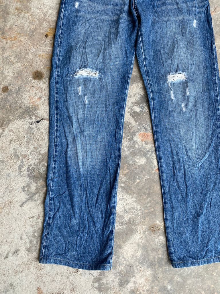 Japanese Brand Light Wash Japanese Semantic Design Distressed Denim Size US 31 - 4 Thumbnail