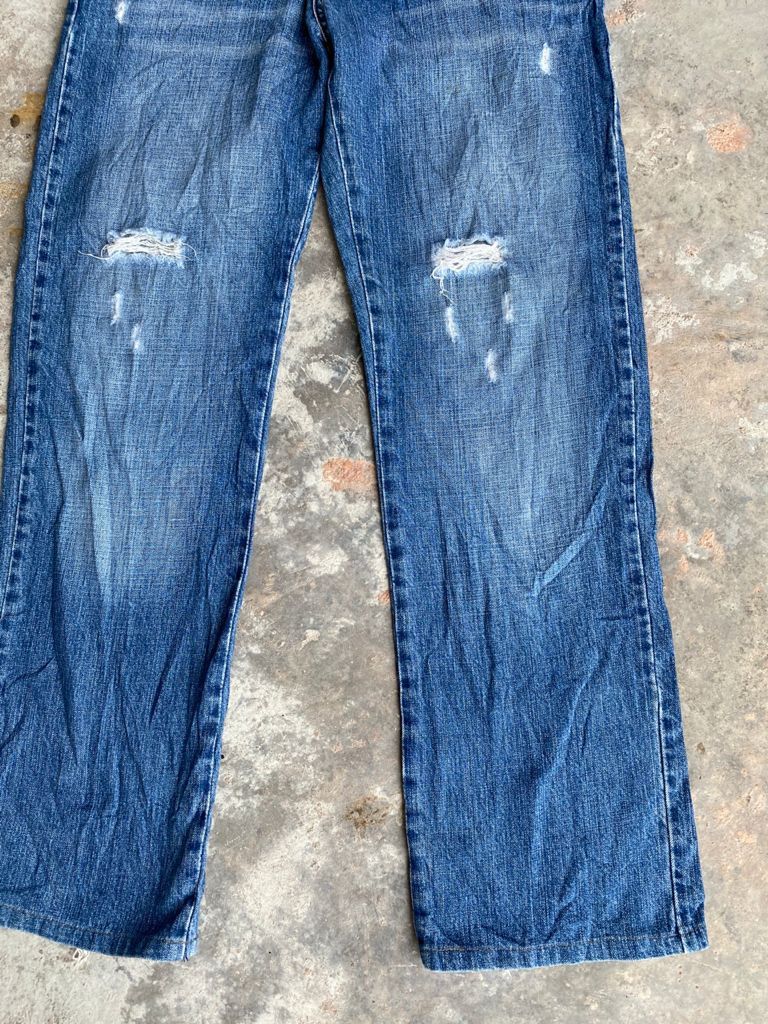 Japanese Brand Light Wash Japanese Semantic Design Distressed Denim Size US 31 - 5 Thumbnail