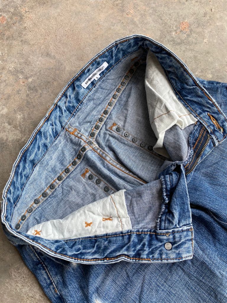 Japanese Brand Light Wash Japanese Semantic Design Distressed Denim Size US 31 - 8 Thumbnail