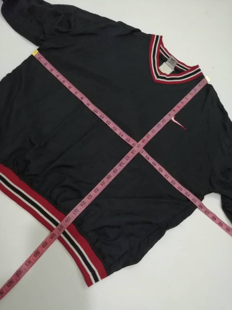 Nike × Vintage Vintage 90's Nike Sweatshirt Size US L / EU 52-54 / 3 - 9 Thumbnail